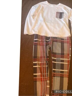 Plaid Leggings and White Pocket Top Set - Red, Black, Cream
